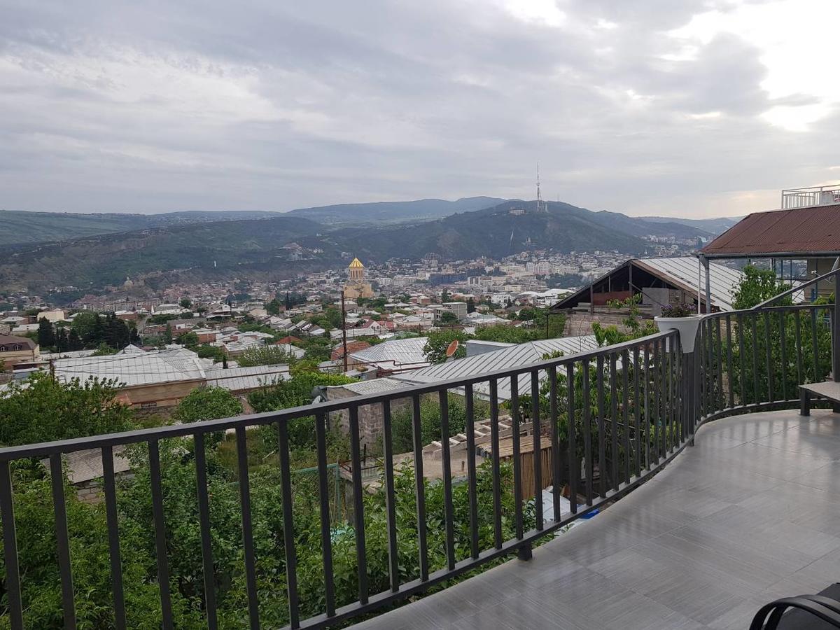 Upstairs Hotel Tbilisi Exterior foto