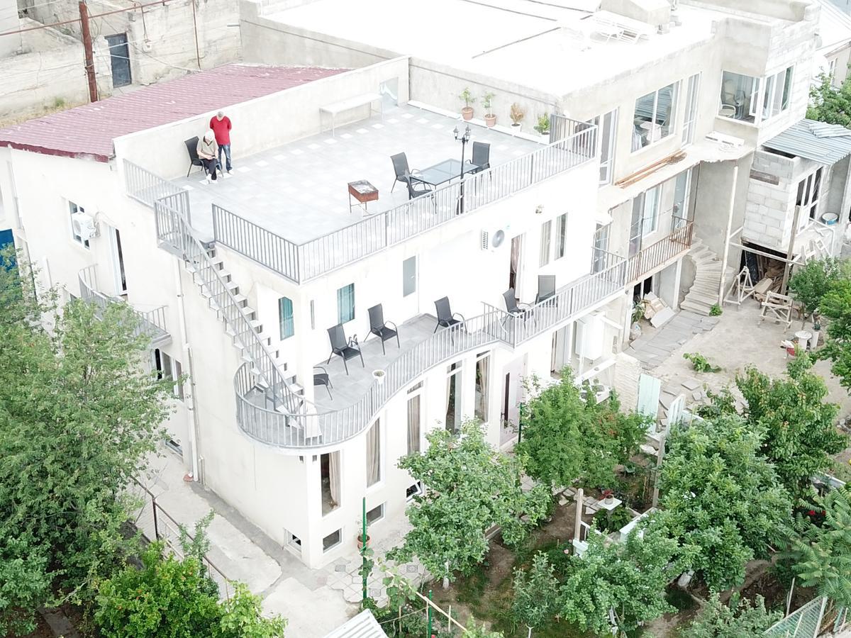 Upstairs Hotel Tbilisi Exterior foto